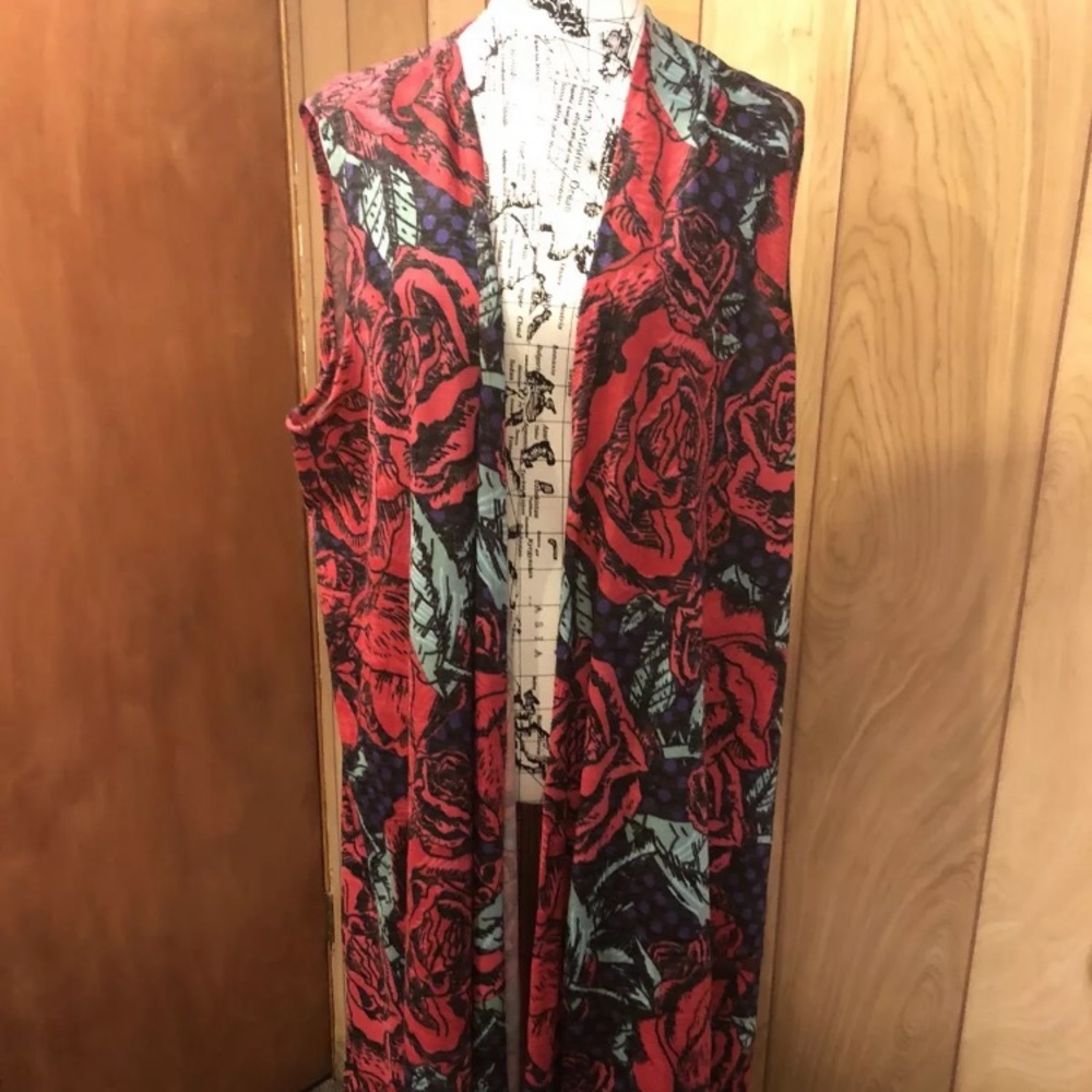 NWT LulaRoe XL Joy Black Red Roses Unicorn!